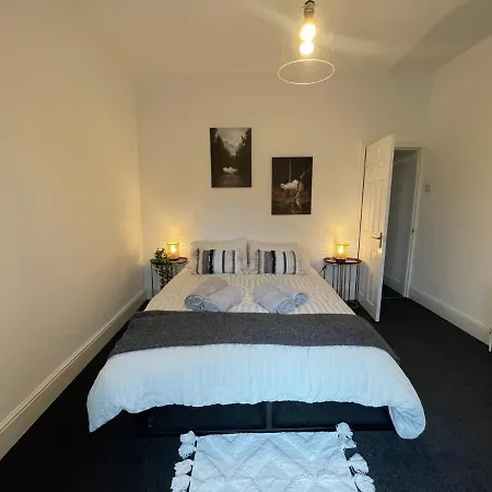 Urban 3 Bedroom In Kings Heath-great Location Holiday home *